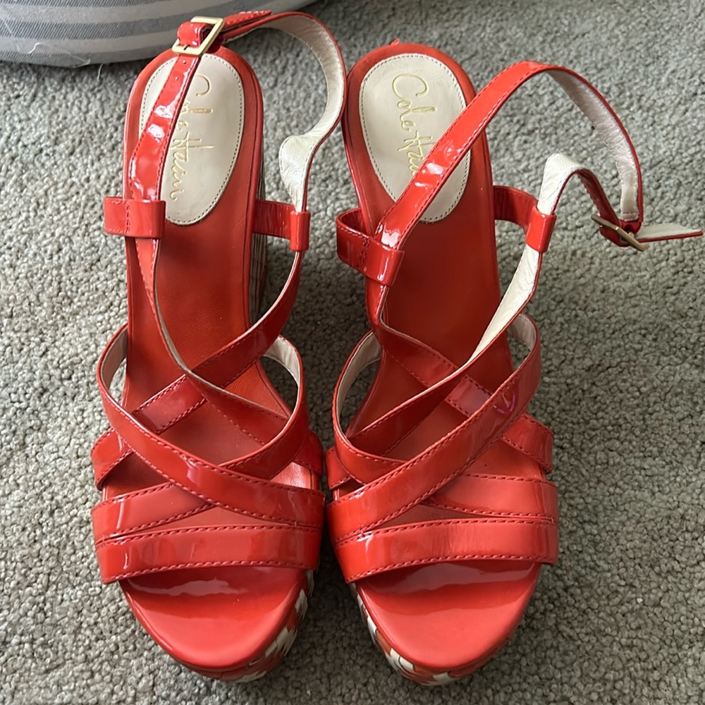 EUC Cole Haan/Nike Air dark orange patent leather wedge sandals size 10 1/2